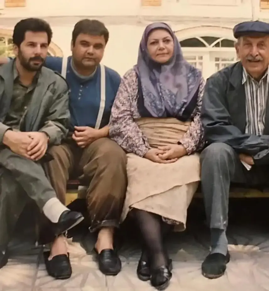 عکس/ سفر در زمان /«حمیده خیرآبادی و اکبر عبدی» در پشت صحنه فیلم تحفه هند؛ سال 1373 عکس/ سفر در زمان /«حمیده خیرآبادی و اکبر عبدی» در پشت صحنه فیلم تحفه هند؛ سال 1373