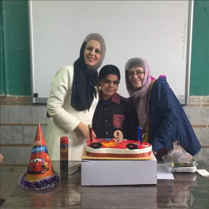 این خانم جذاب و قد بلند خواهر سوسن پرور است؟ | کوچک‌ترین شباهتی بین دو خواهر وجود ندارد! 2
