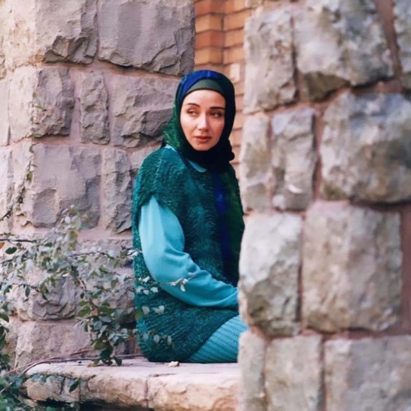 سفر در زمان / عکس کتایون ریاحی در پشت صحنه فیلم ماه مهربان سال 1374 سفر در زمان / عکس کتایون ریاحی در پشت صحنه فیلم ماه مهربان سال 1374