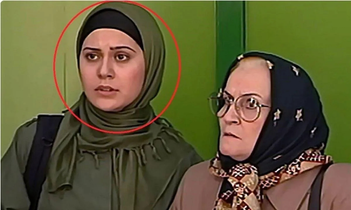 آرام جعفری نقش «فریده» (دختر خانم فرامرزی) در سریال «زیر آسمان شهر»