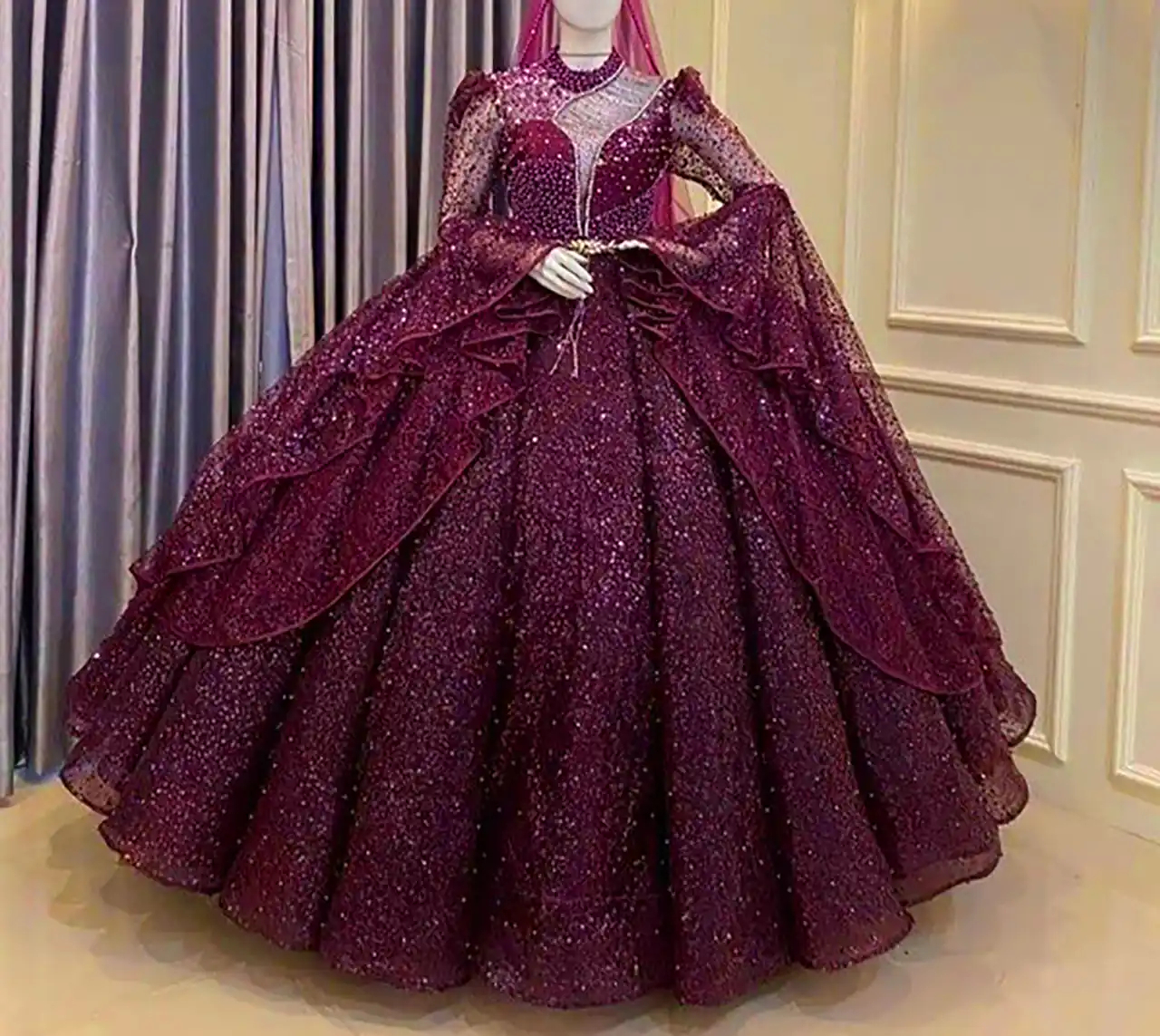 پیراهن عروس رنگی