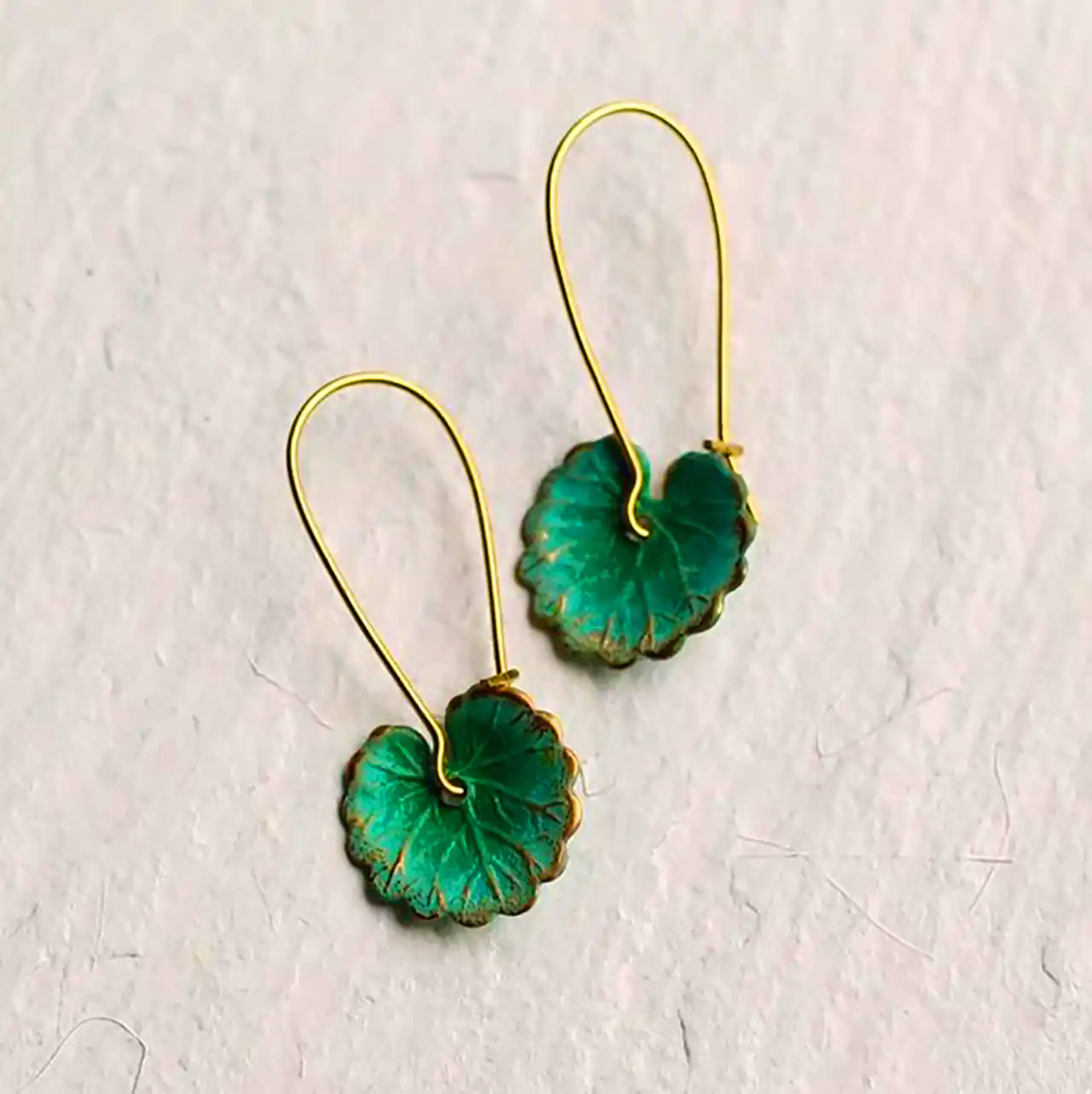 گوشواره فانتزی طرح برگ