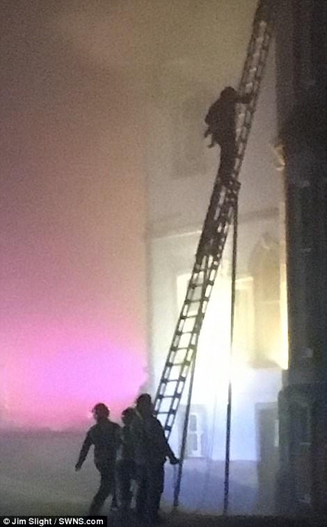 آتش سوزی مرگبار در هتل معروف