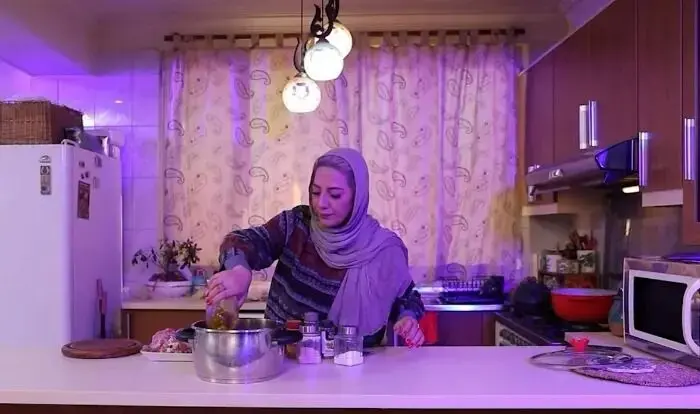 زهرا داوودنژاد