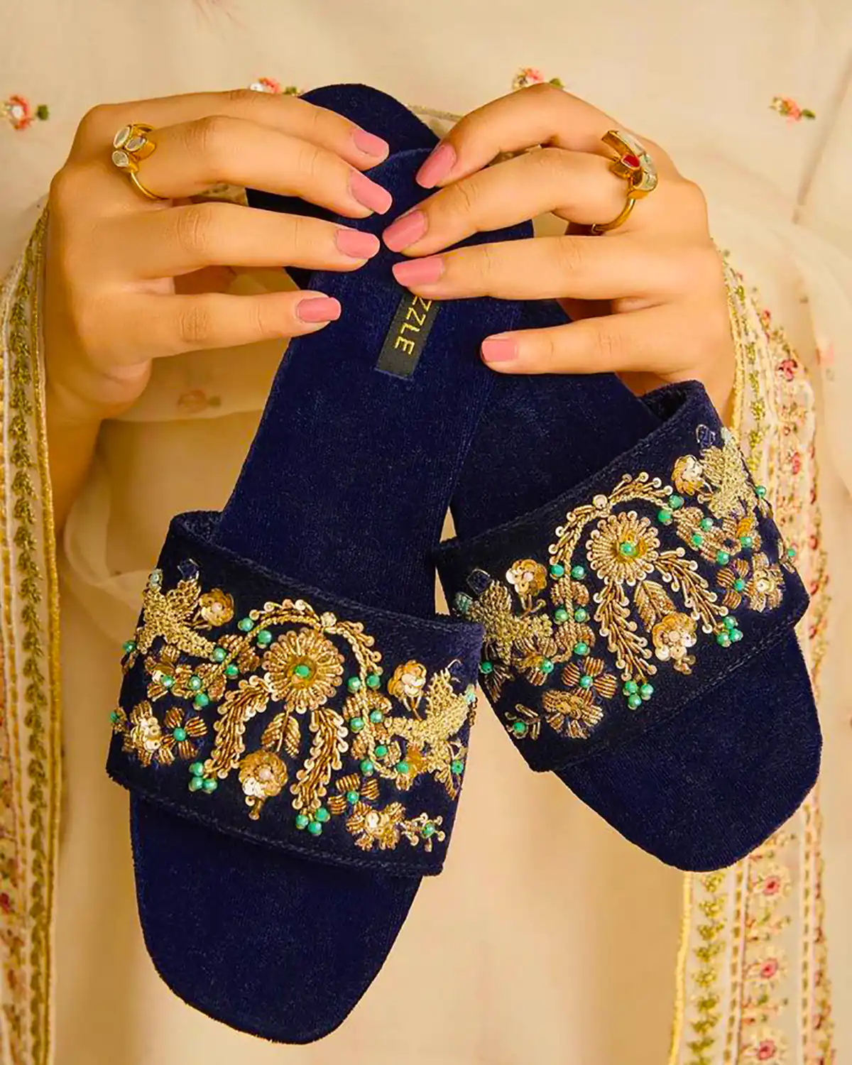 دمپایی شیک و زیبا