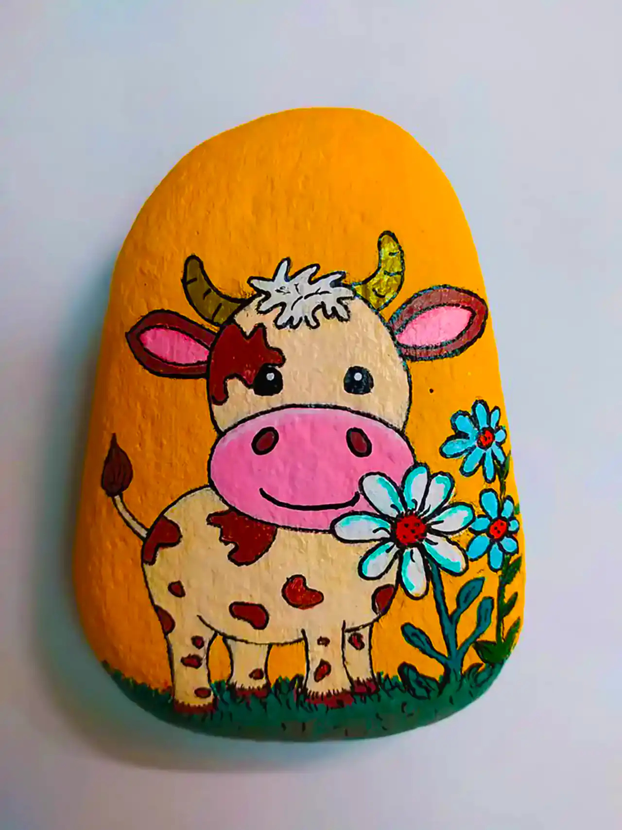 نقاشی روی سنگ رودخانه