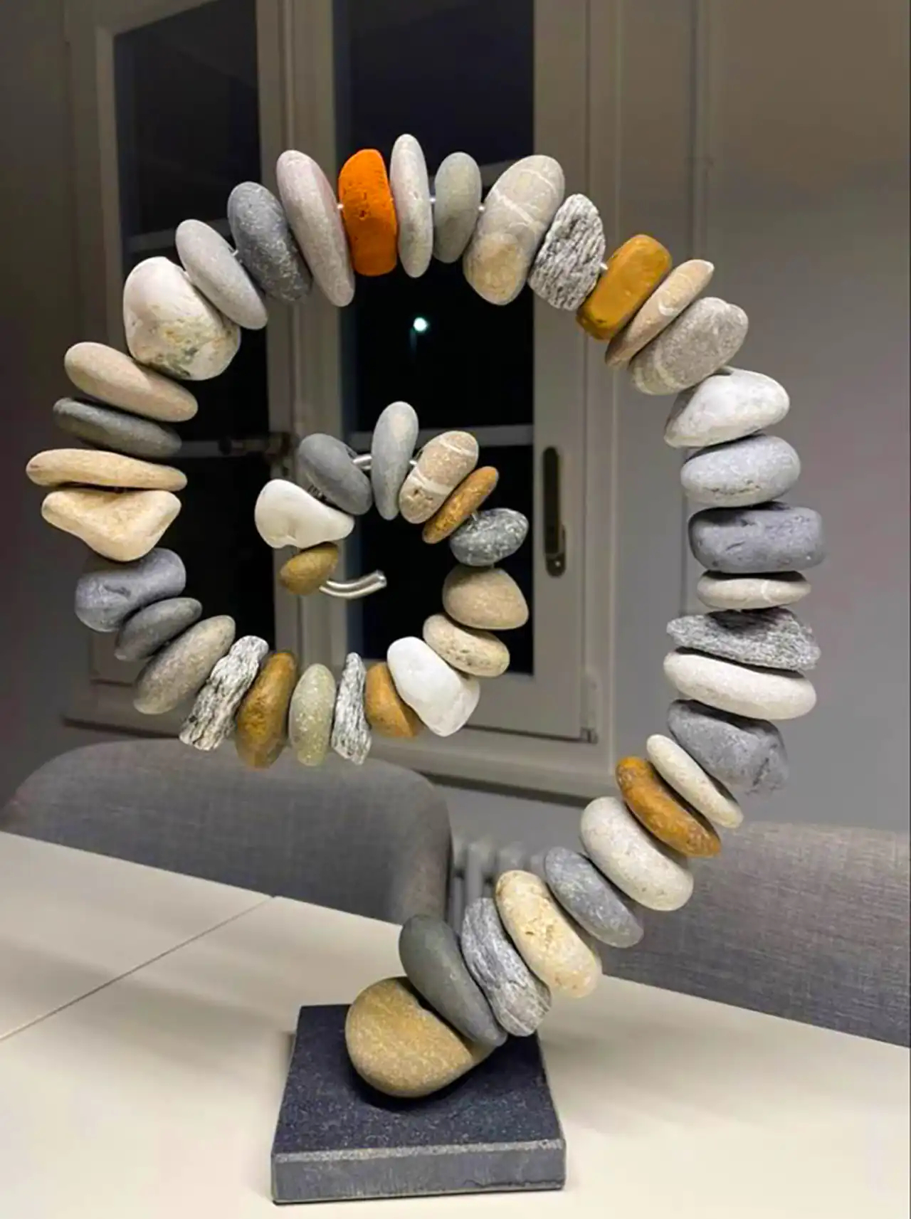 کاردستی هنری با سنگ رودخانه