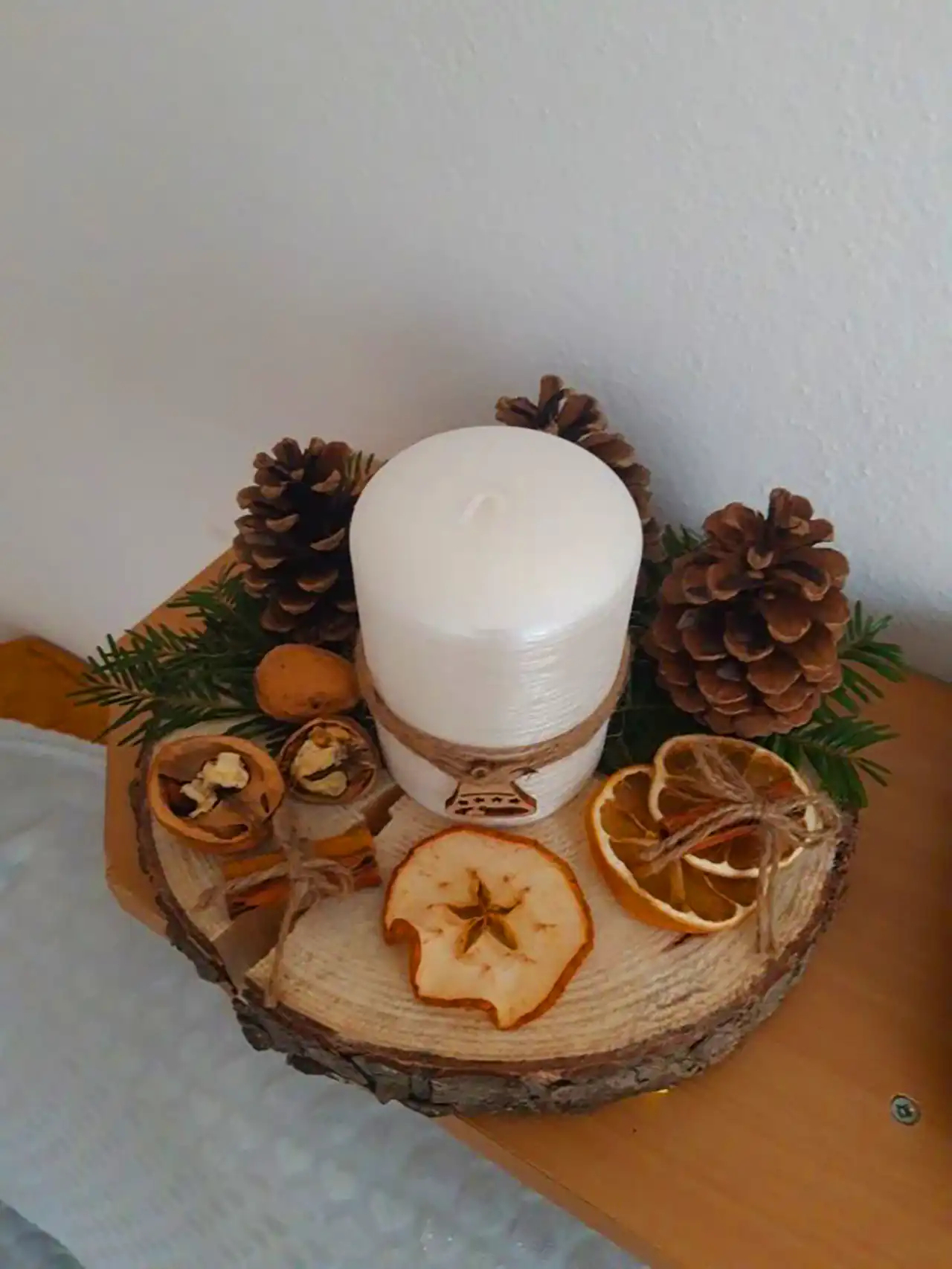 دیزاین شمع با چوب دارچین