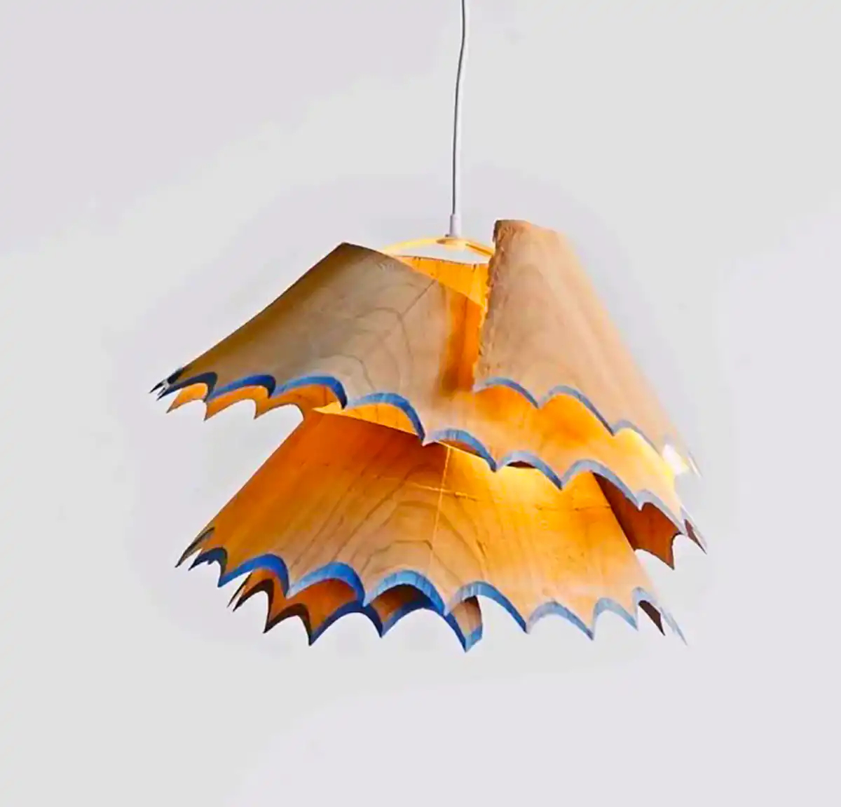 چراغ مطالعه با طراحی خلاقانه
