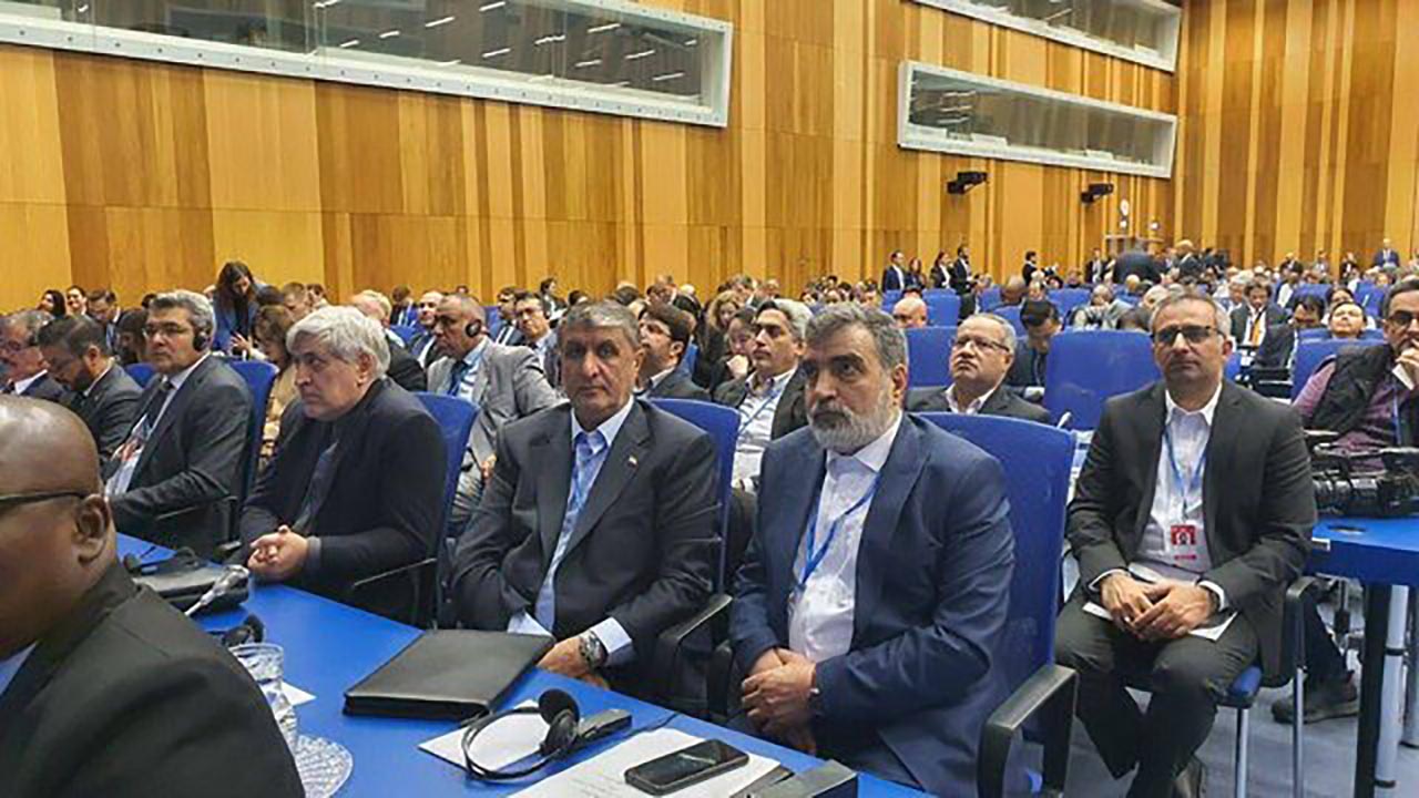 محمد اسلامی رییس سازمان انرژی اتمی ایران در شصت و هفتمین نشست عمومی سالانه آژانس بین‌المللی انرژی اتمی در وین سخنرانی کرد