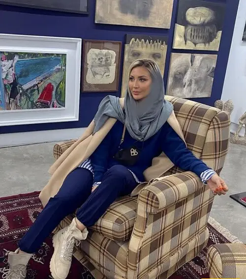 مینا مختاری