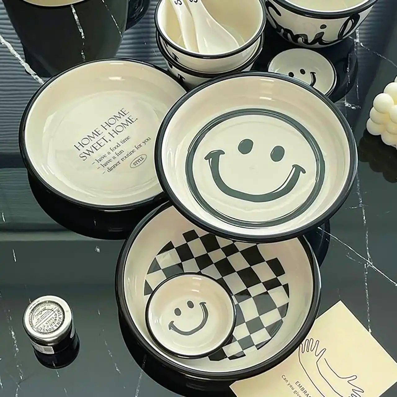 ظروف فانتزی طرح لبخندی