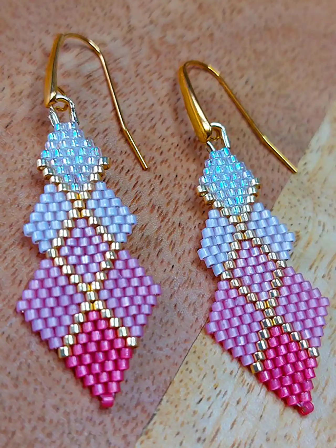 گوشواره با منجوق میوکی