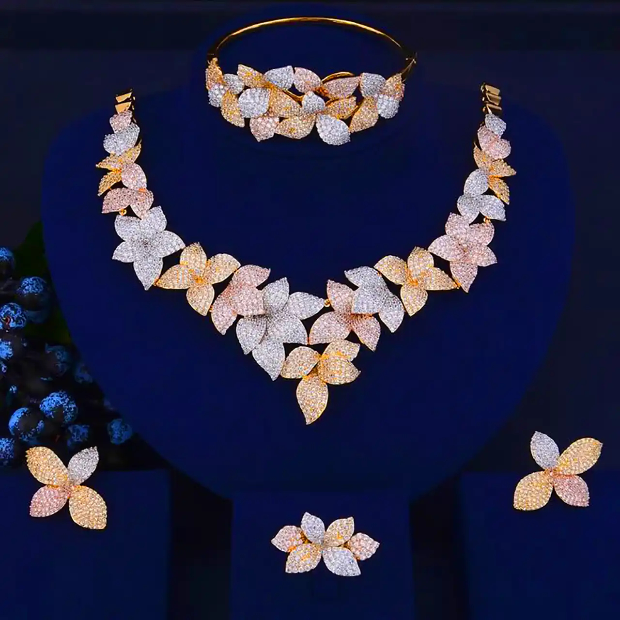 سرویس کامل جواهر لاکچری 