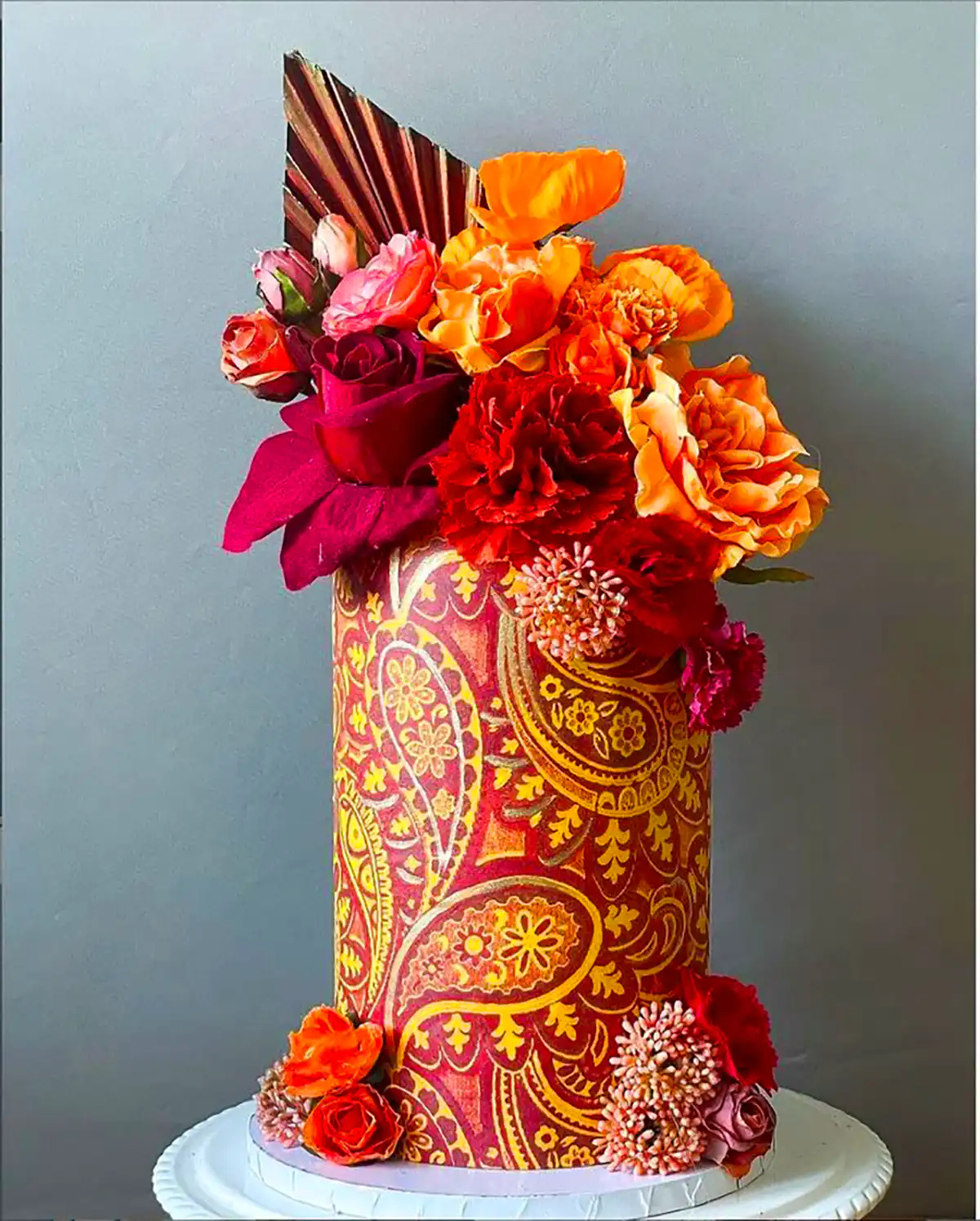 کیک دورنگ با پرتقال خشک