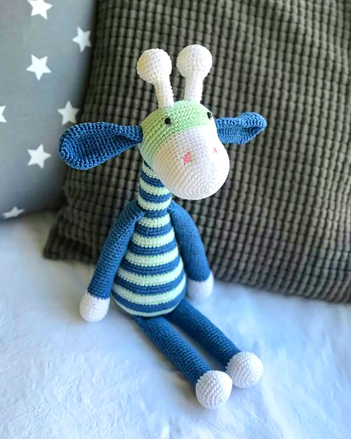 عروسک بافتنی زرافه دخترانه