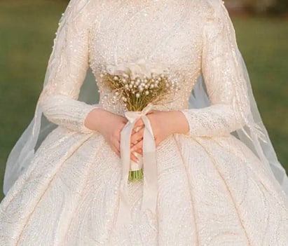 مدل لباس عروس پوشیده عکس