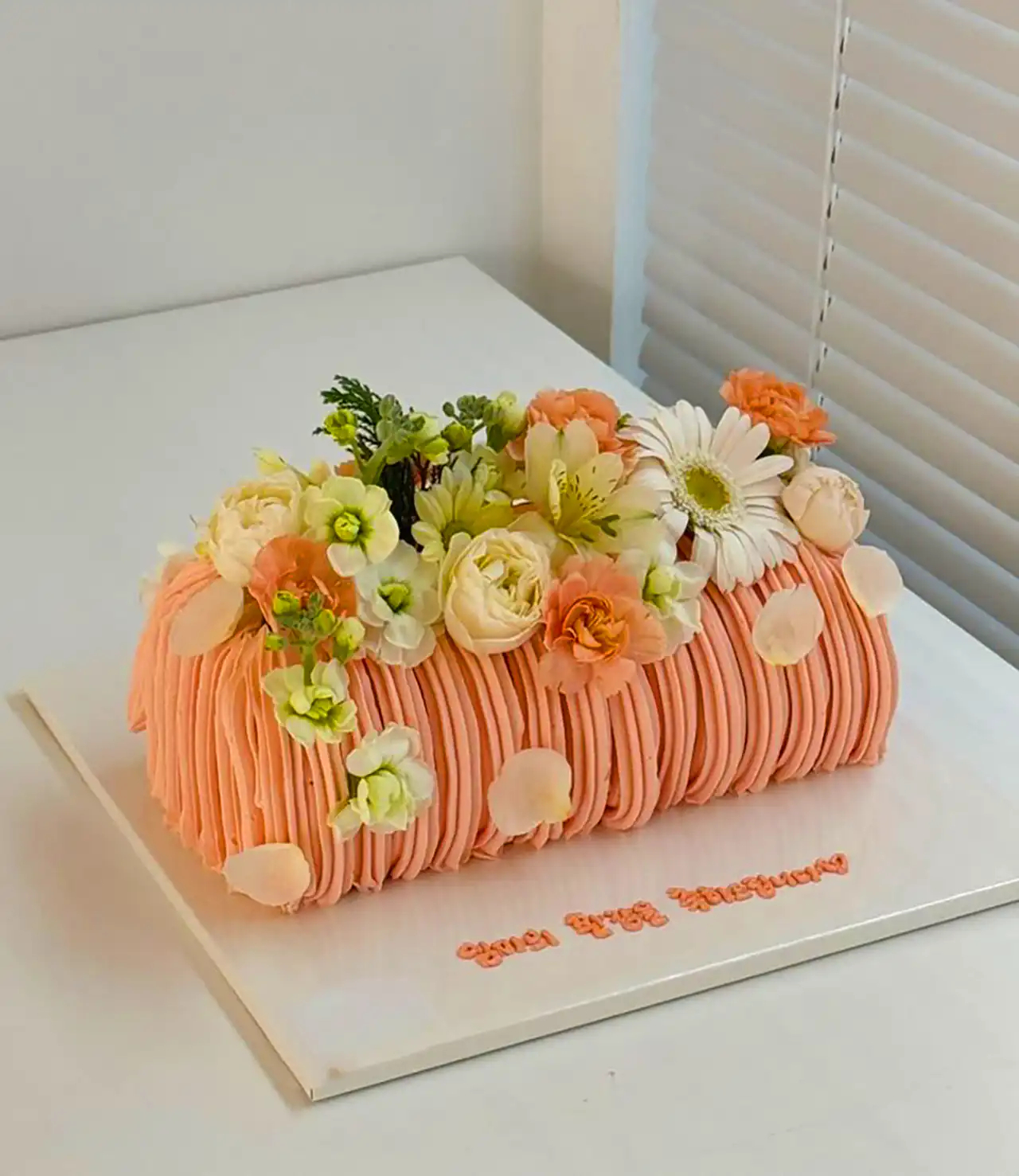 کیک تولد دخترانه صورتی