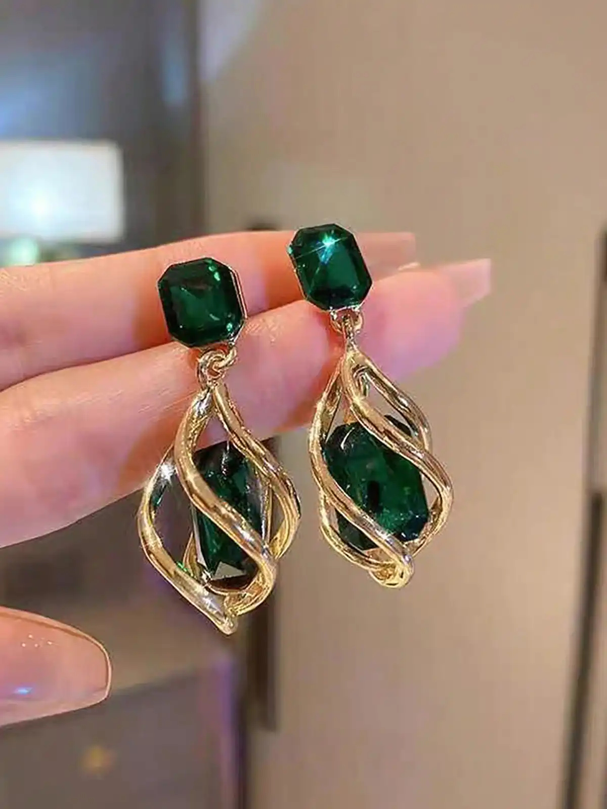 گوشواره شیک و زیبا زنانه 