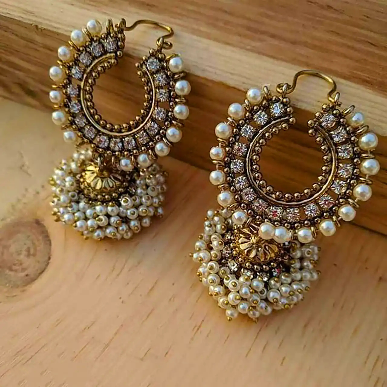 گوشواره کلاسیک زنانه
