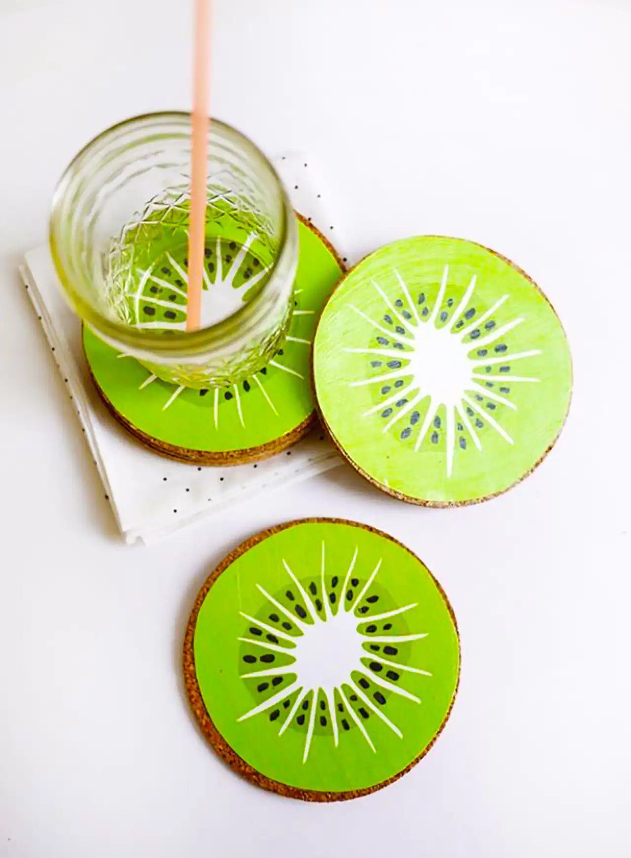 زیر لیوانی چوبی طرحدار