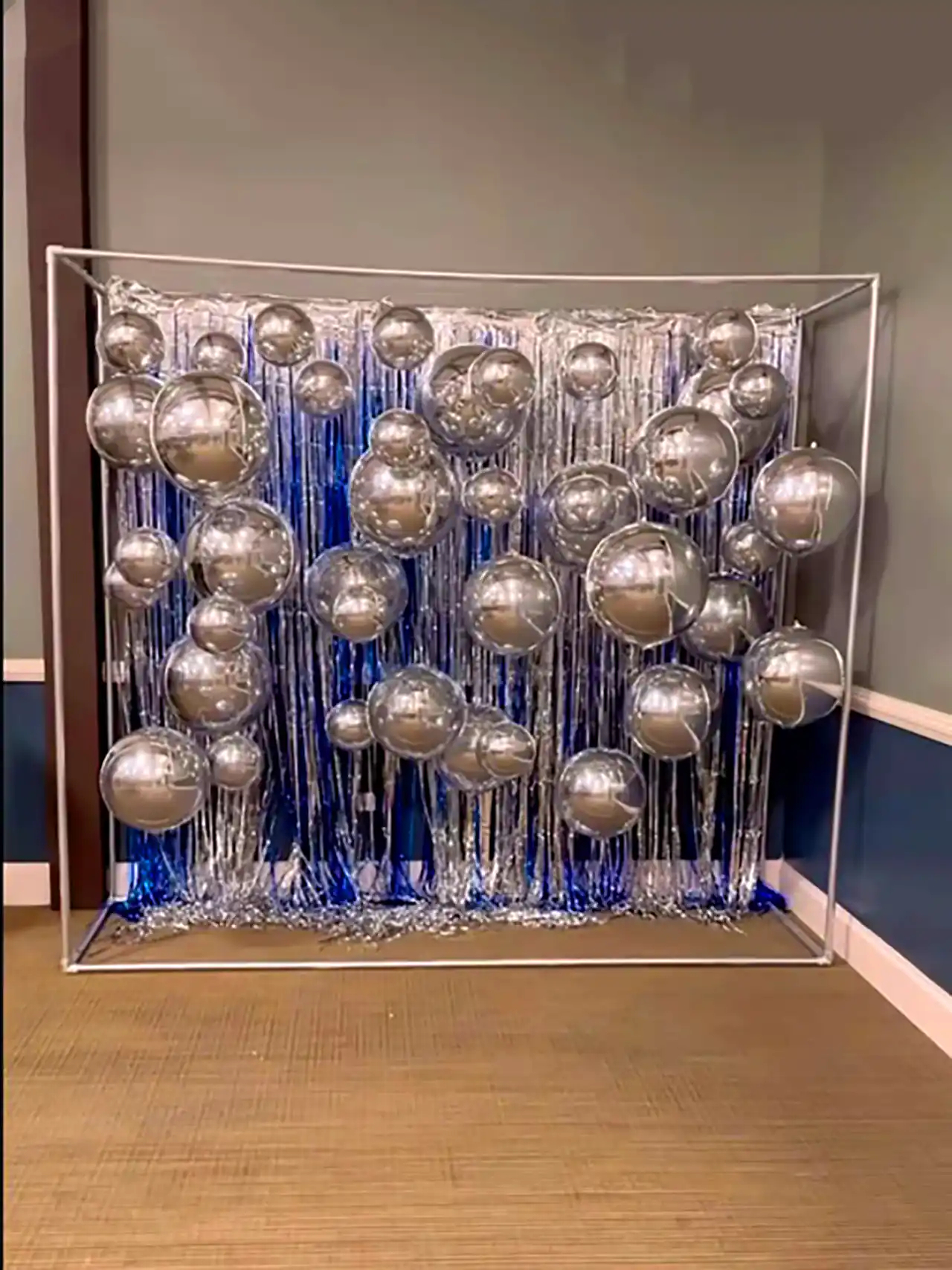 دکور جشن با تم آبی