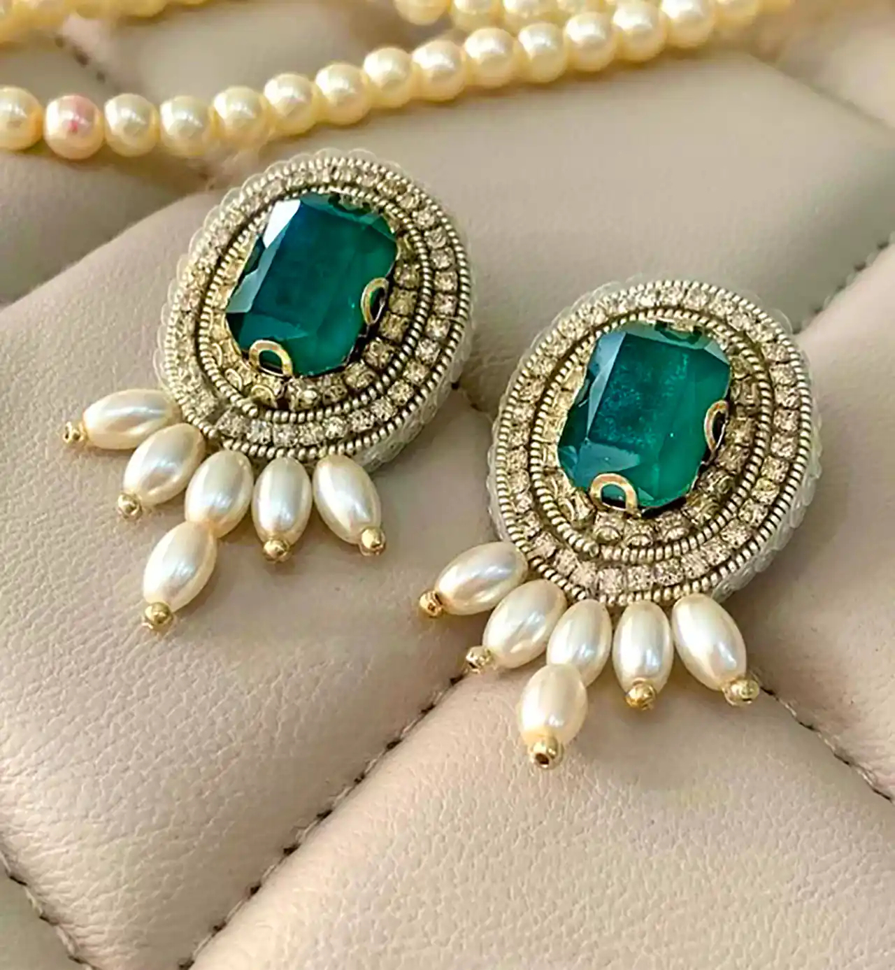 گوشواره جواهردوزی دستساز