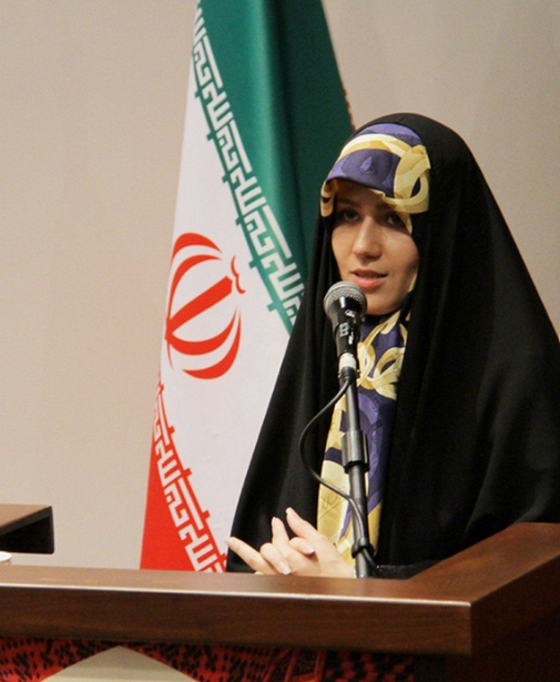 زهرا میرزایی