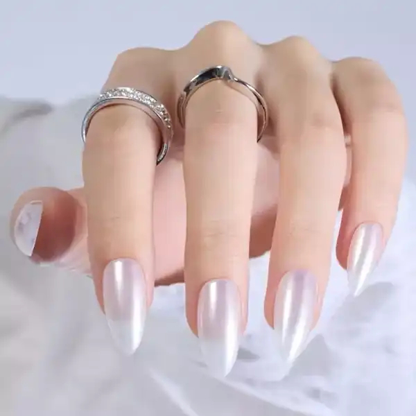 طرح‌های جدید ناخن‌ صدفی