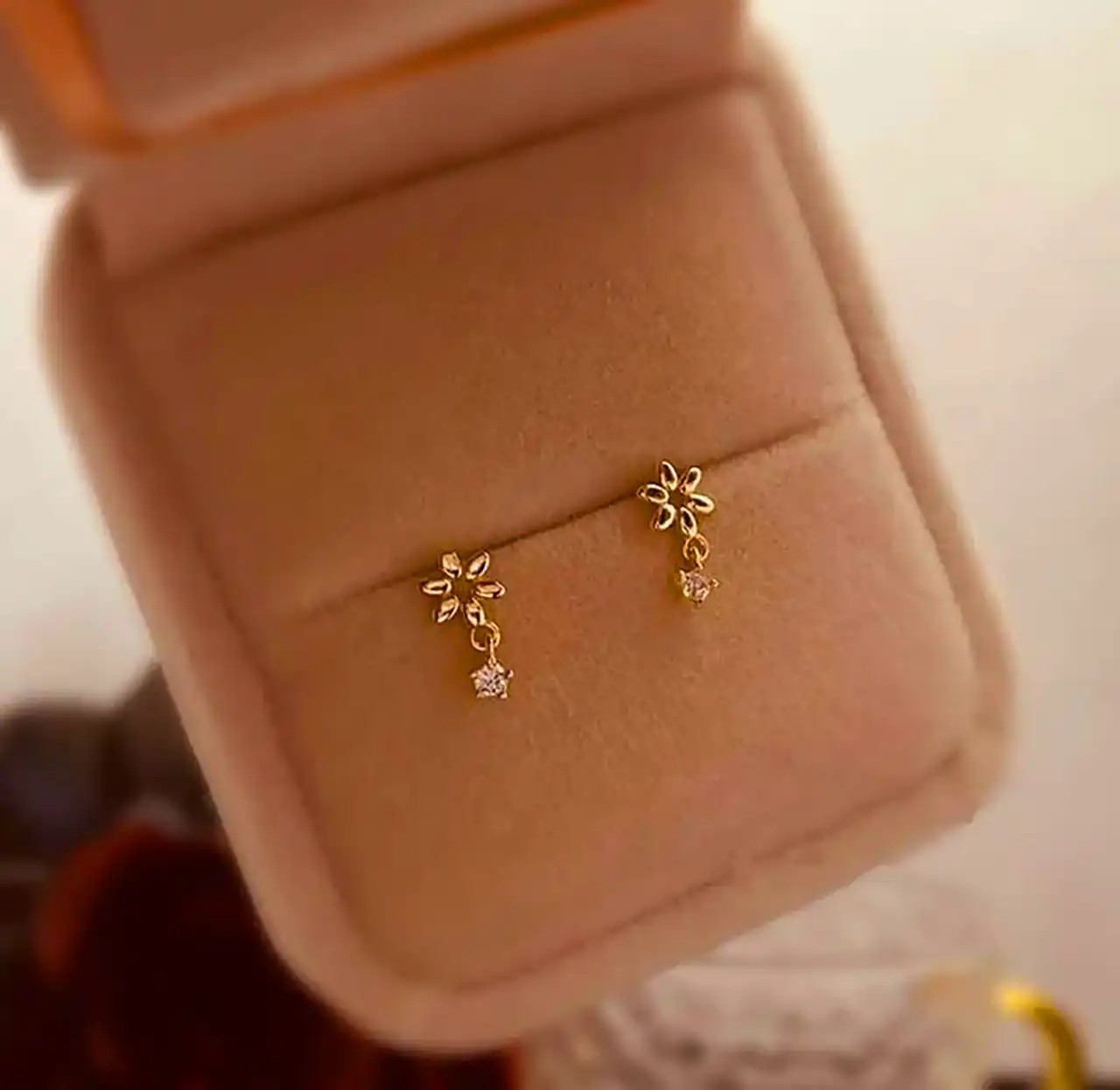 گوشواره کوچک طلا