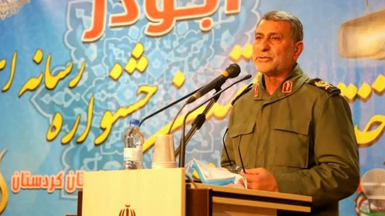 دشمن در تلاش است تا خبرنگاران را از اردوگاه انقلاب خارج کند