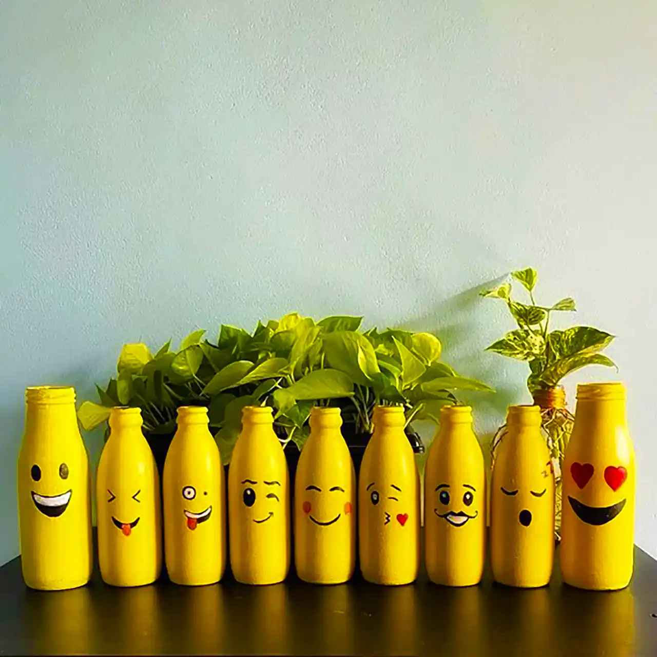 نقاشی روی بطری نوشابه 