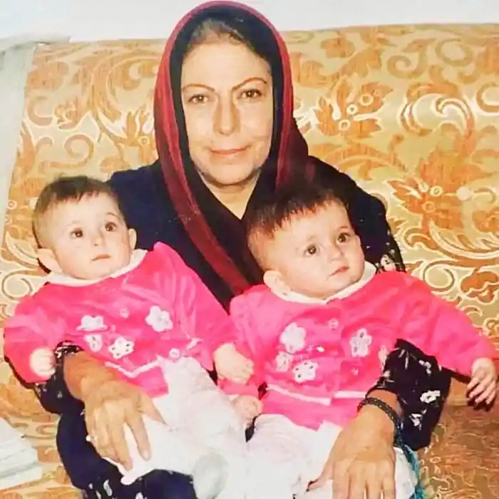 سارا و نیکا در سریال دوباره زندگی 1