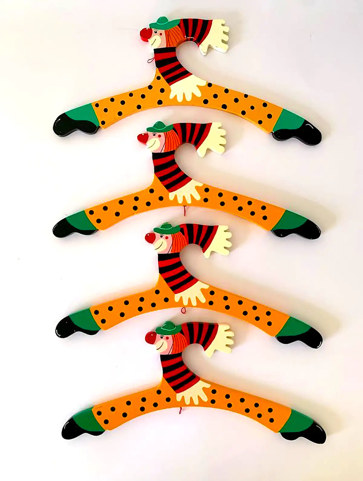 چوب لباسی فانتزی برای سیسمونی