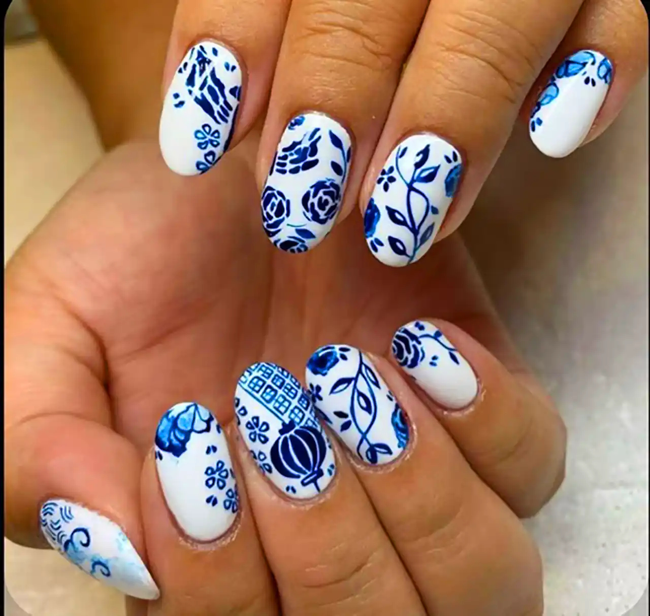 ناخن با طرح ظروف چینی مادربزرگ