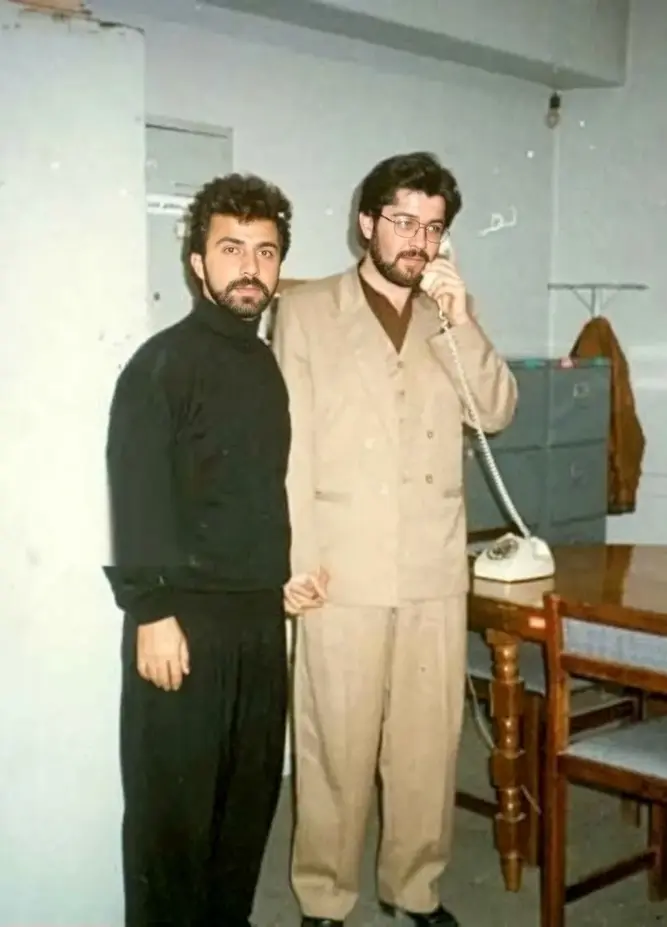 سفر در زمان / عمو پورنگ در ۲۷ سالگی / تصویری کمتر دیده شده از داریوش فرضیایی در سال ۱۳۷۹