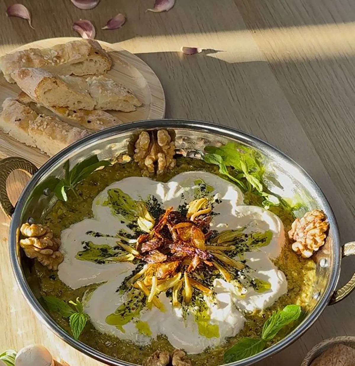 تزیین آش رشته با کشک و پیاز داغ
عکس آش رشته تزیین شده
طرز تهیه کشک برای تزیین آش رشته
تزیین آش رشته برای مدرسه
تزیین آش رشته نذری ساده
عکس آش رشته خانگی