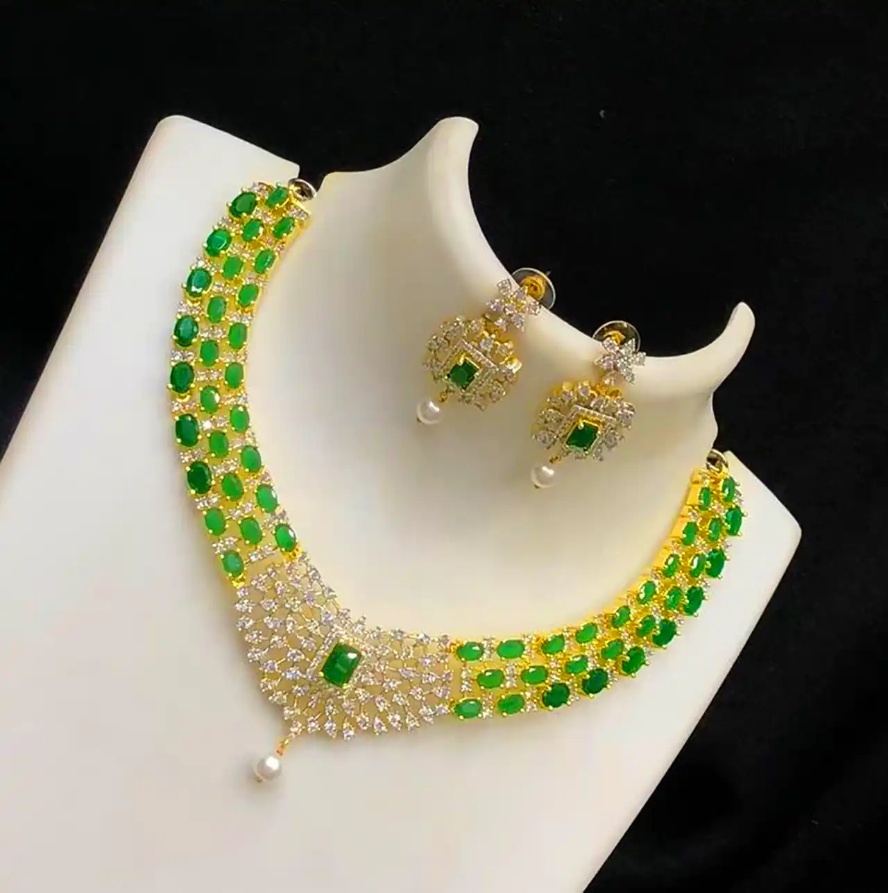 جواهرات عروس با نگین سلطنتی 