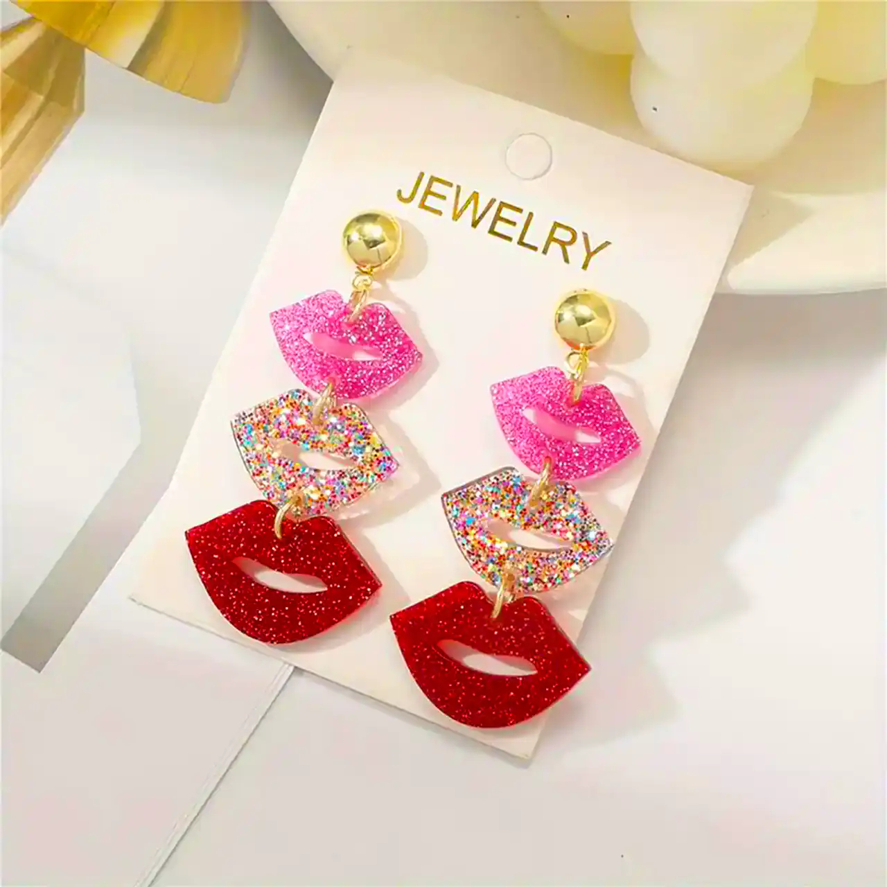 گوشواره طرح لب