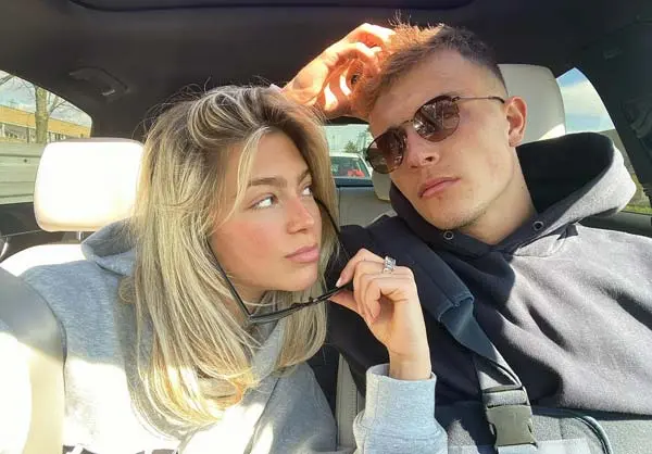 آناهیتا درگاهی