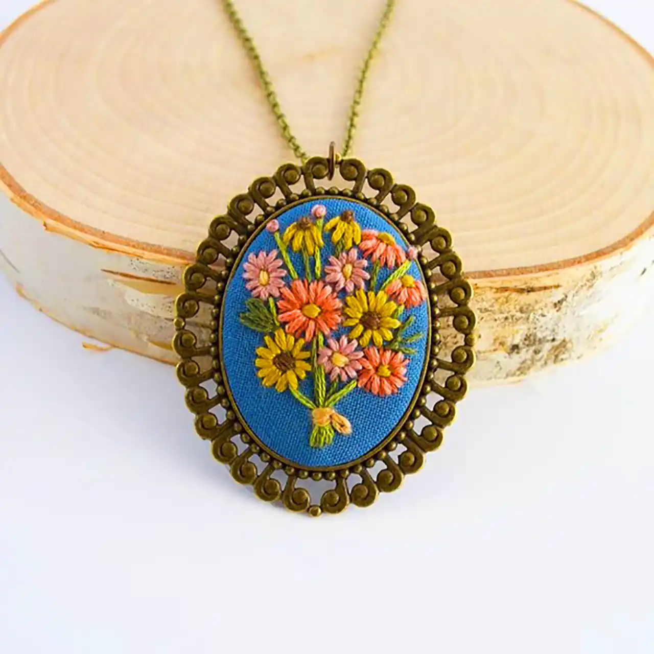 گردنبند گلدوزی شده شیک