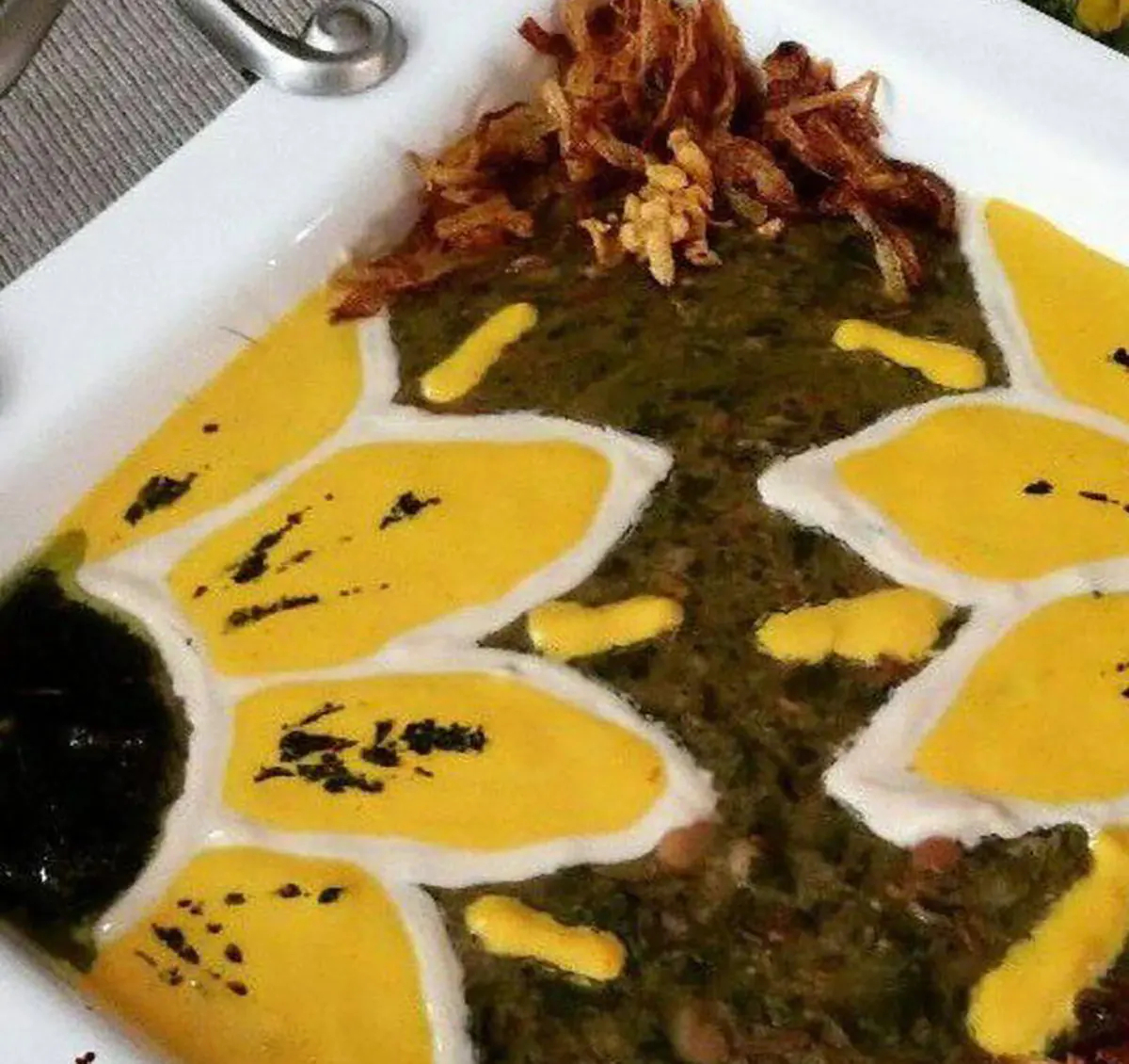 تزیین آش رشته با کشک و پیاز داغ
عکس آش رشته تزیین شده
طرز تهیه کشک برای تزیین آش رشته
تزیین آش رشته برای مدرسه
تزیین آش رشته نذری ساده
عکس آش رشته خانگی
