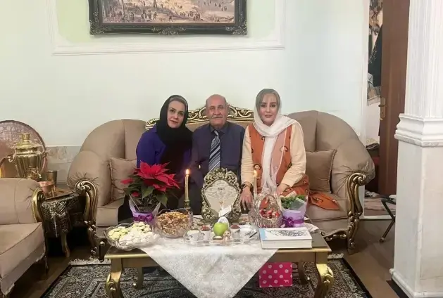 عکس ها/ نگاهی به چیدمان سنتی و ایرانی پسند منزل پدری شیوا خسرومهر، بازیگر سریال «بچه مهندس» در سبزوار / دکوراسیون کلاسیک ایرانی