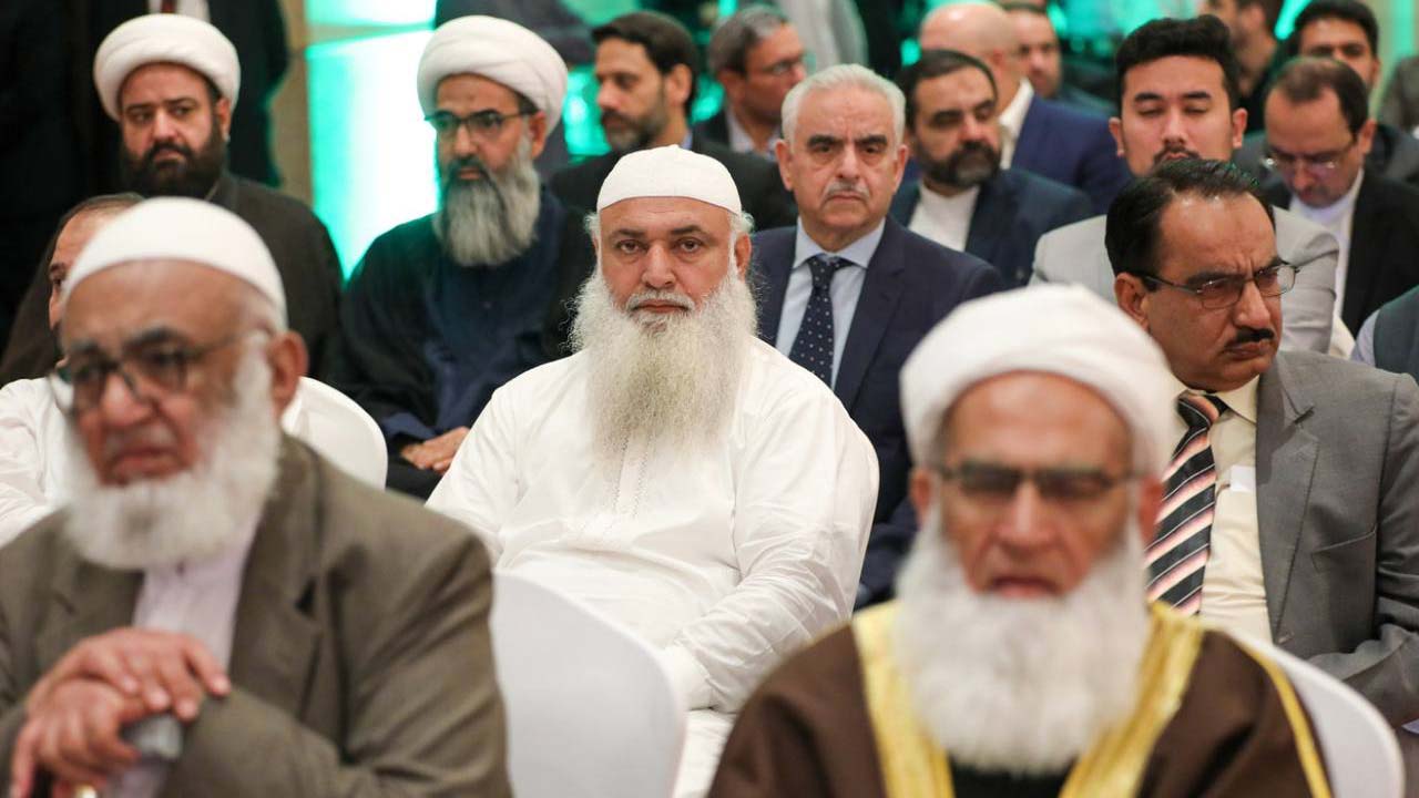 آیت الله رئیسی در دیدار جمعی از نخبگان علمی، فرهنگی، مذهبی و اقتصادی پاکستان