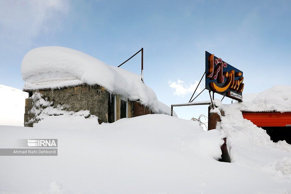 بارش سنگین برف در چلگرد + عکس های باورنکردنی از برف بیش از دو متر 