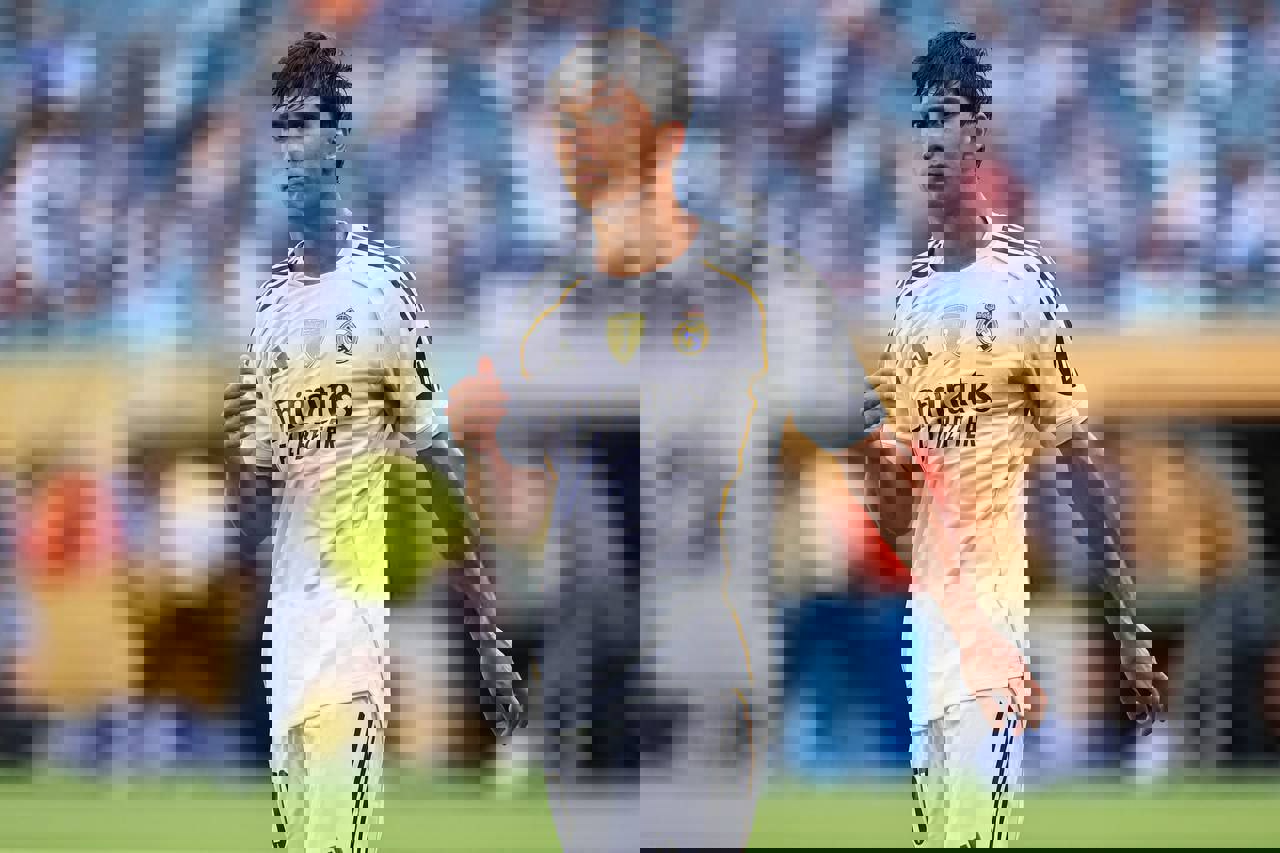 2200246