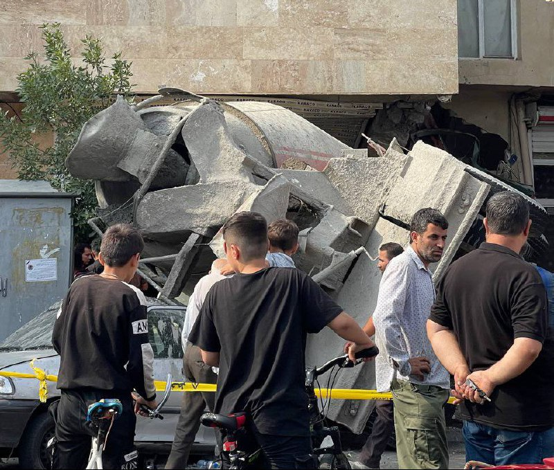 میکسر بتن چهار خودرو را در بلوار فاطمیه تبریز زیر گرفت