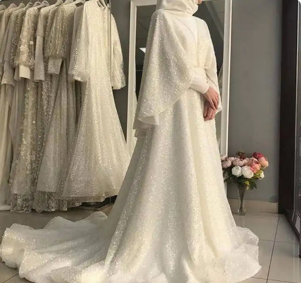 تصویر لباس عروس پوشیده