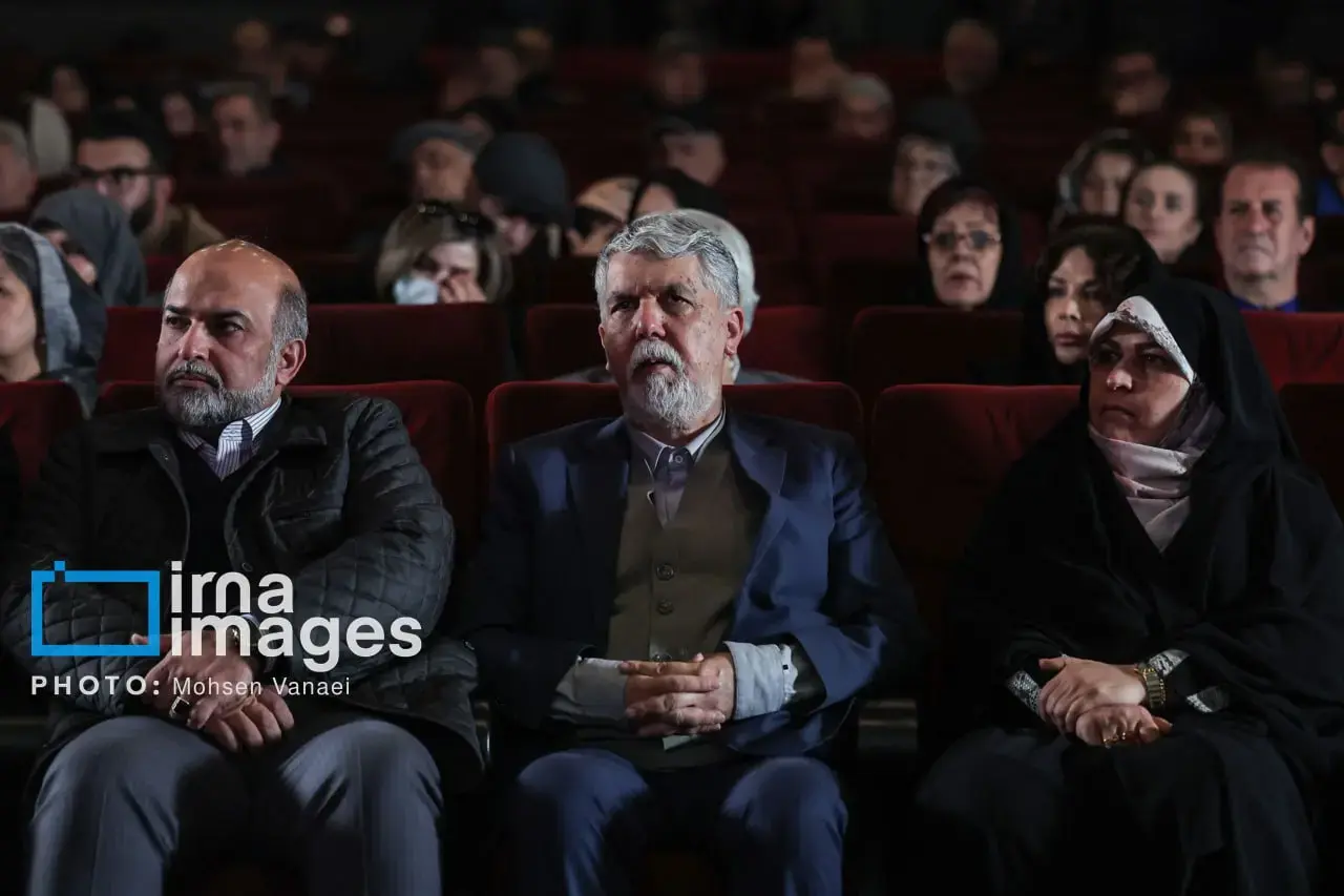 یادبود رضا رویگری