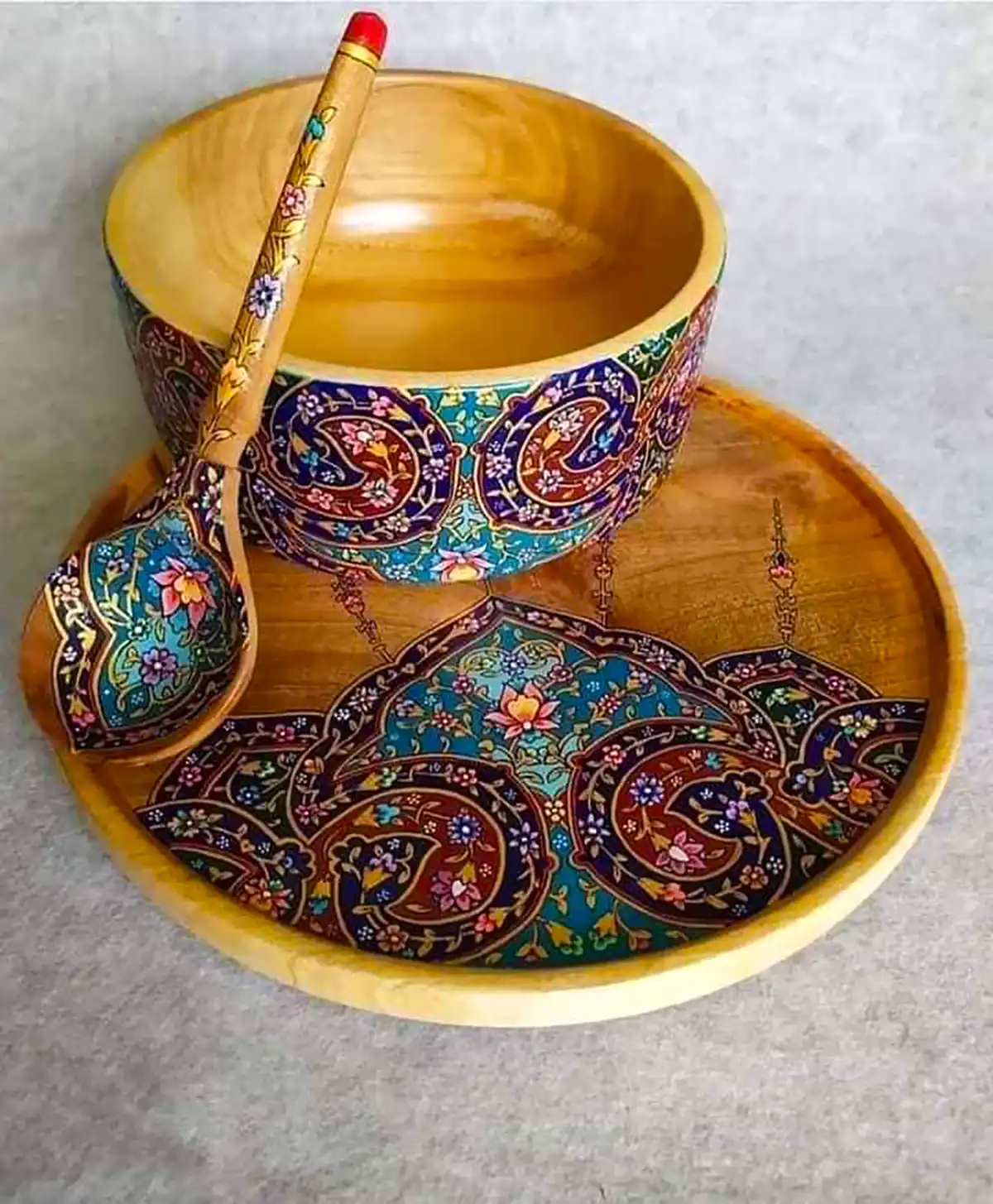 ظرف سرو چوبی منبت کاری شده 